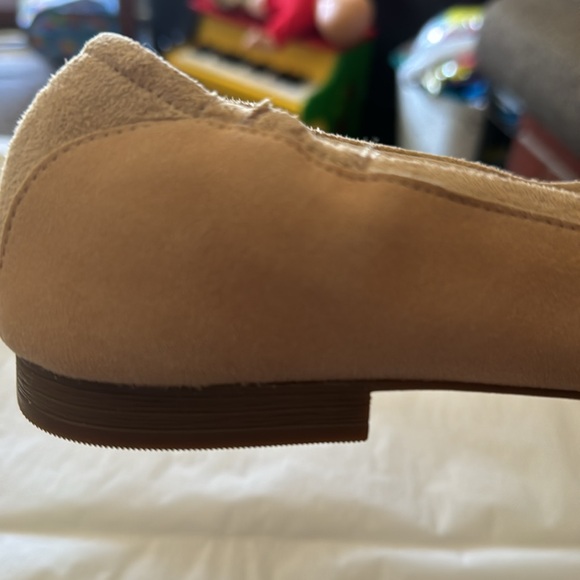 Flats with low heel. Faux-suede. NWOT. Sm blemishes at heel - reflected in price - Picture 7 of 8